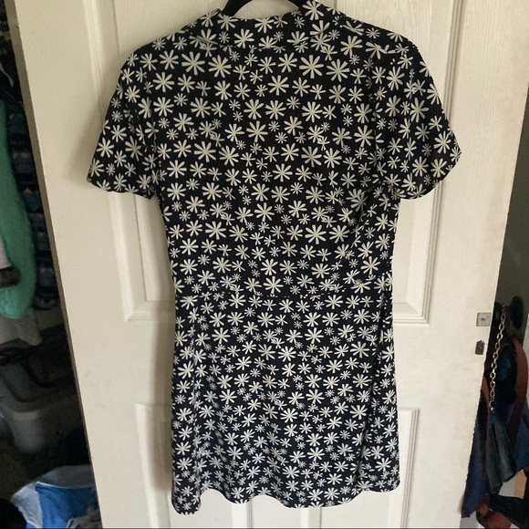 H&M Floral Collared Dress - Picture 3 of 4